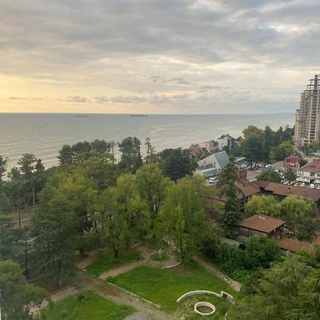 Аппартаменты С Двумя Балконами На Море И Горы Makhinjauri Dış mekan fotoğraf